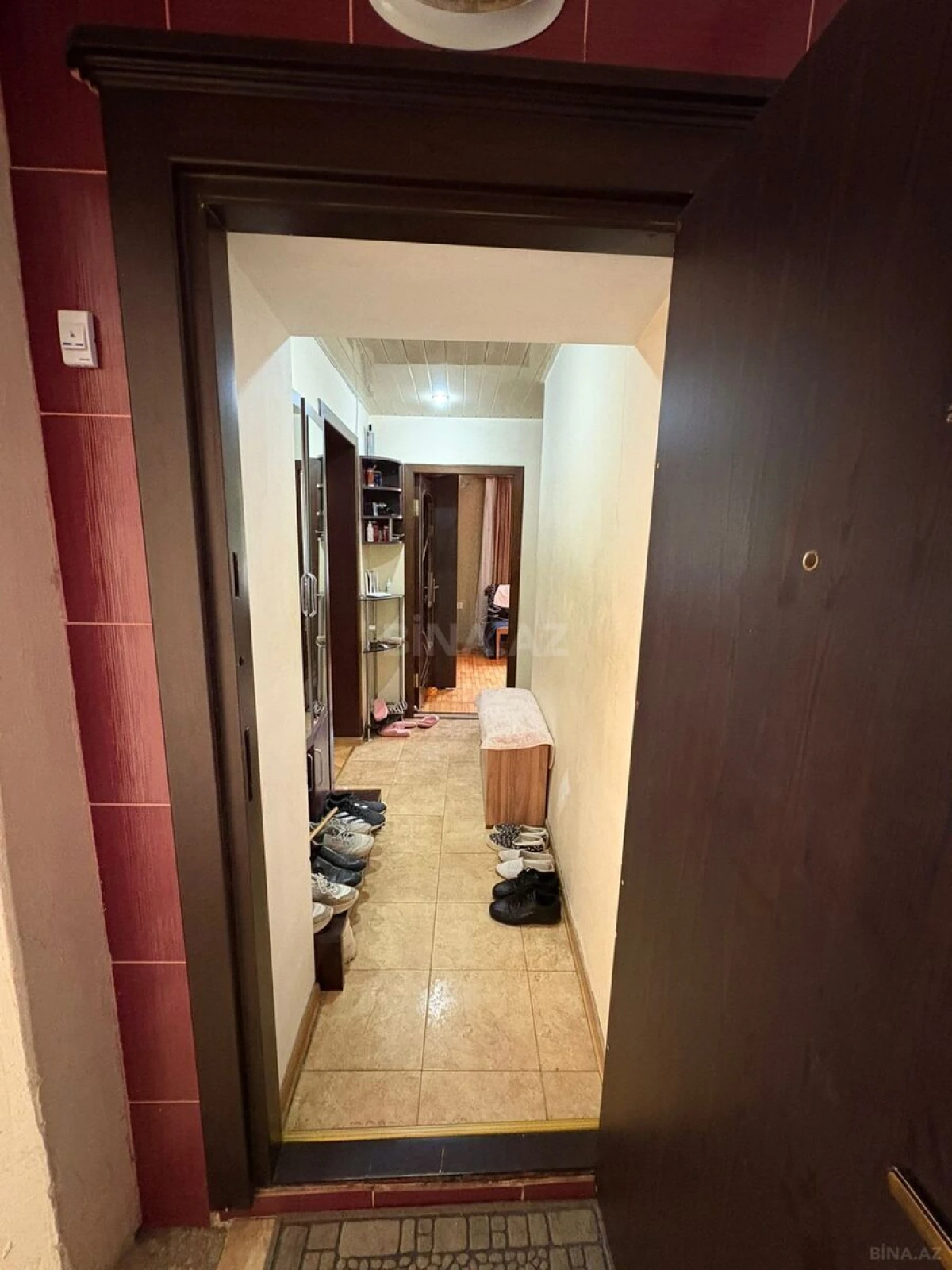 Satılır 5 otaqlı mənzil 100 m²