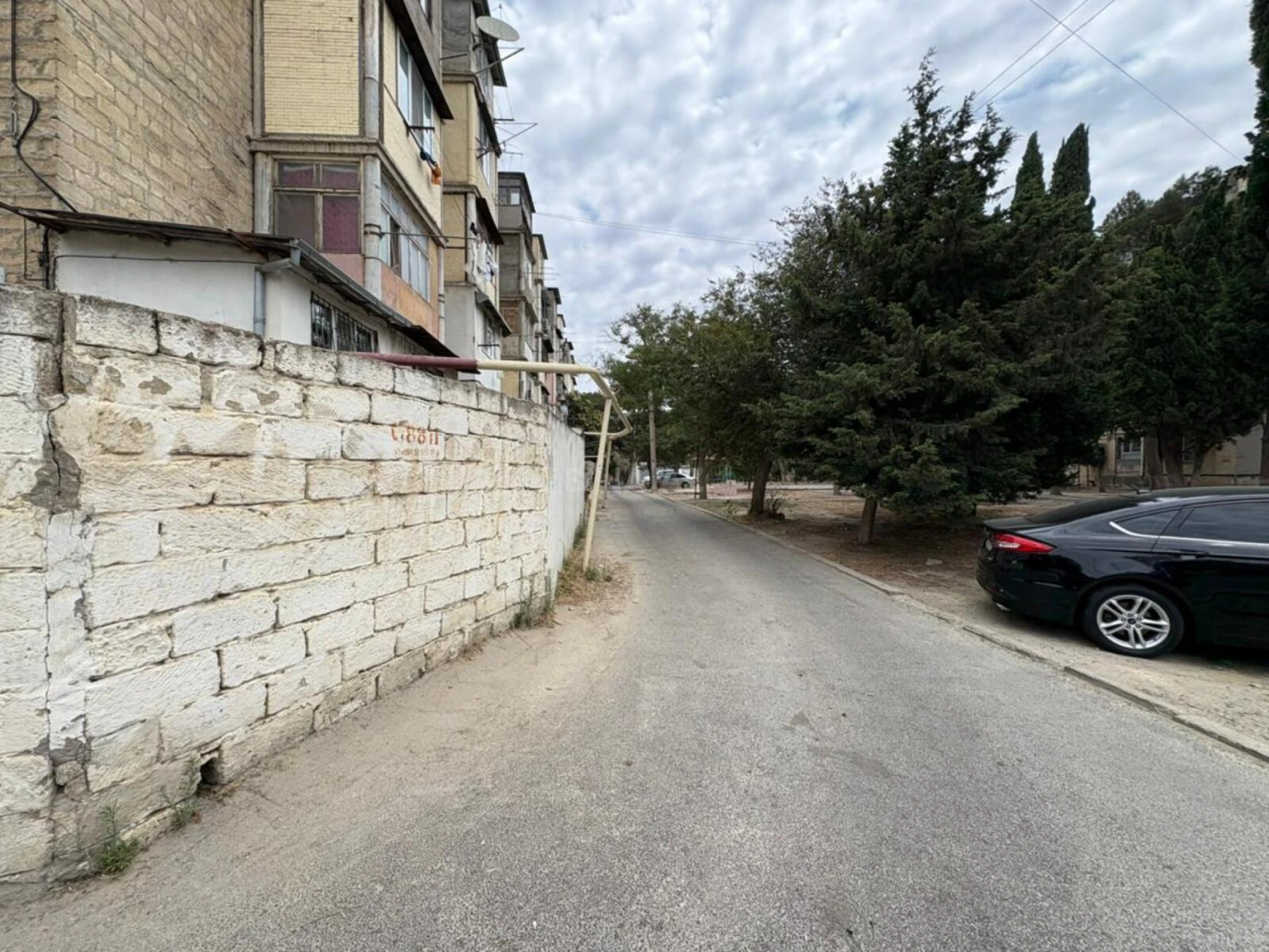 Satılır 5 otaqlı mənzil 100 m²