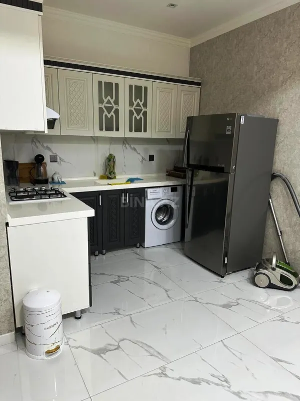 Kirayə verilir 2 otaqlı mənzil 75 m²