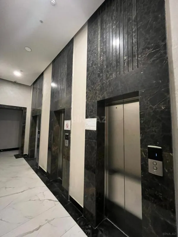 Satılır 3 otaqlı mənzil 125 m²