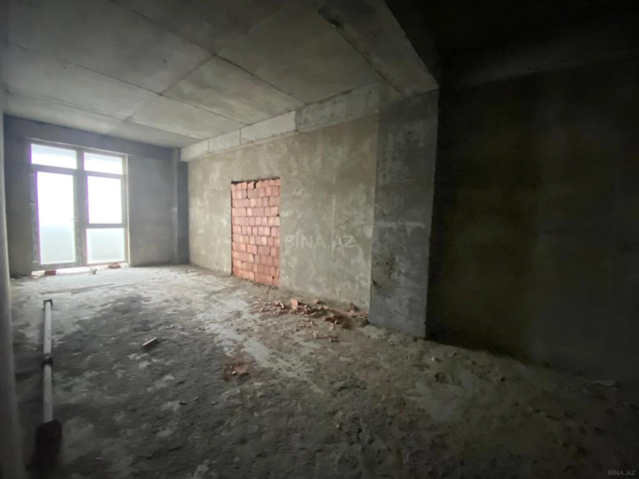 Satılır 3 otaqlı mənzil 125 m²