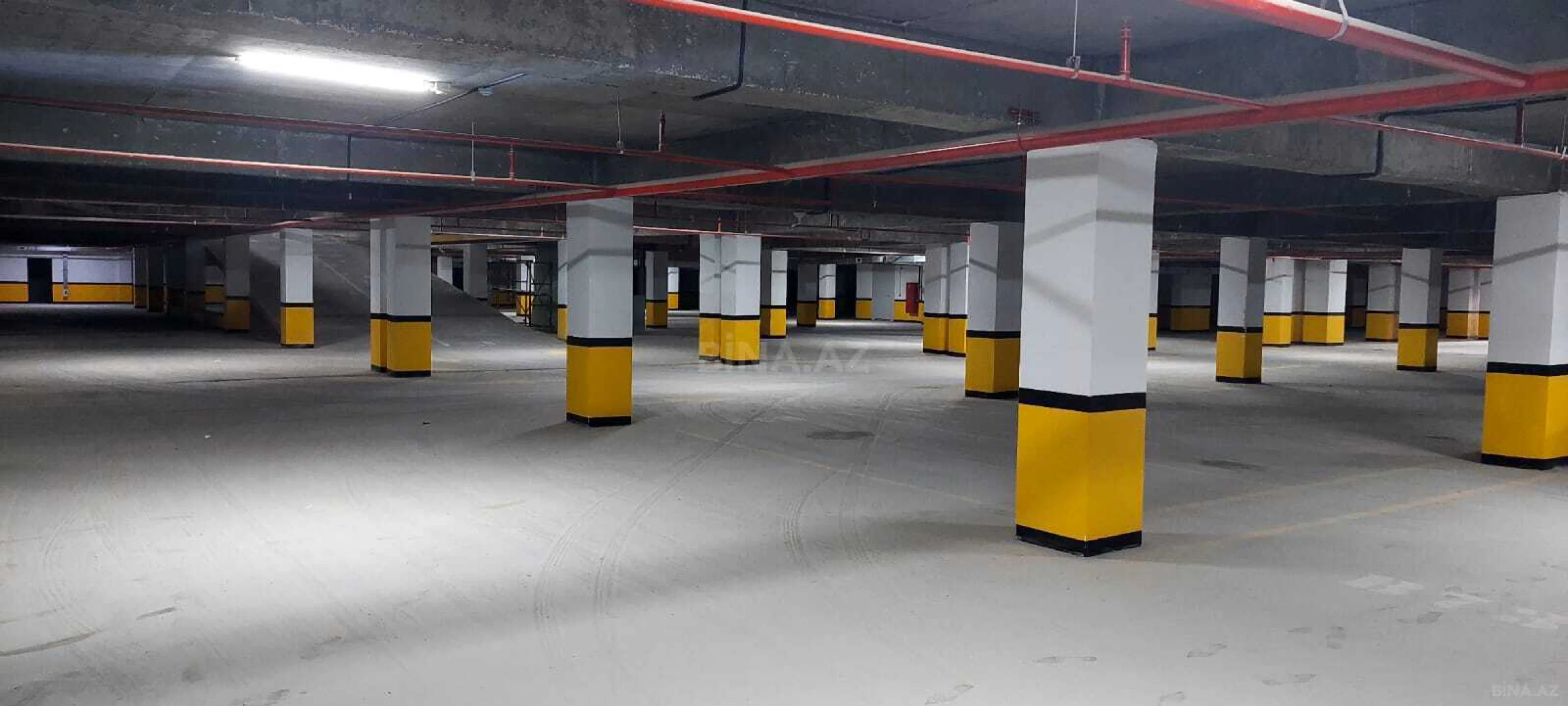 Satılır 3 otaqlı mənzil 125 m²