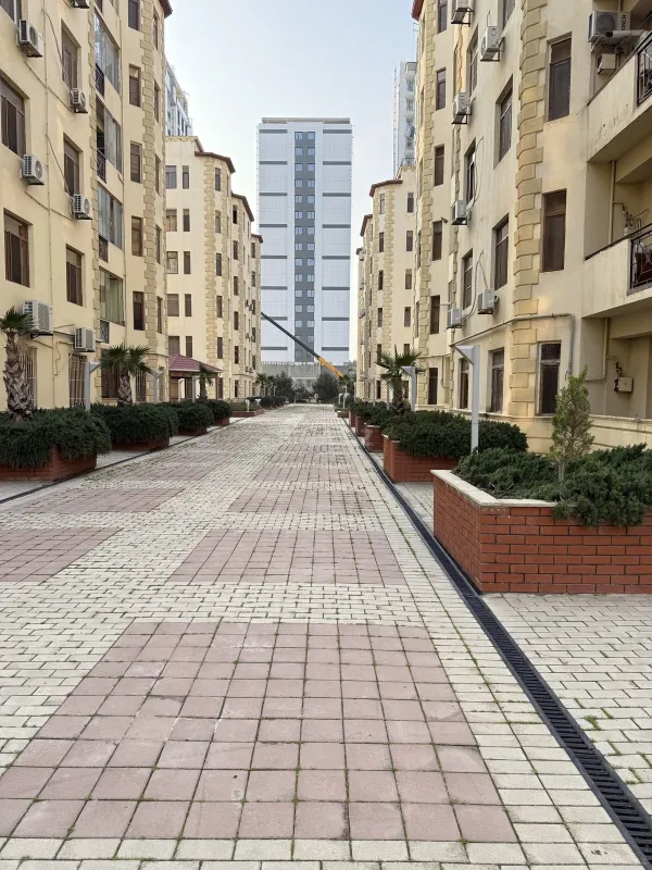 Satılır 2 otaqlı mənzil 97.5 m²