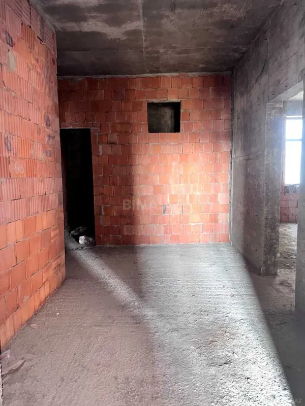 Satılır 3 otaqlı mənzil 99 m²