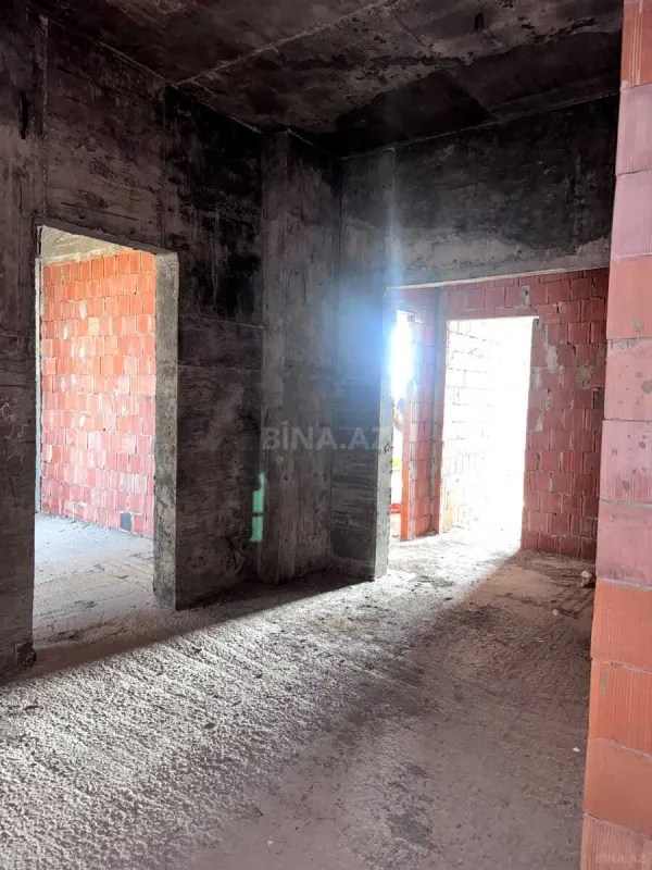 Satılır 3 otaqlı mənzil 99 m²