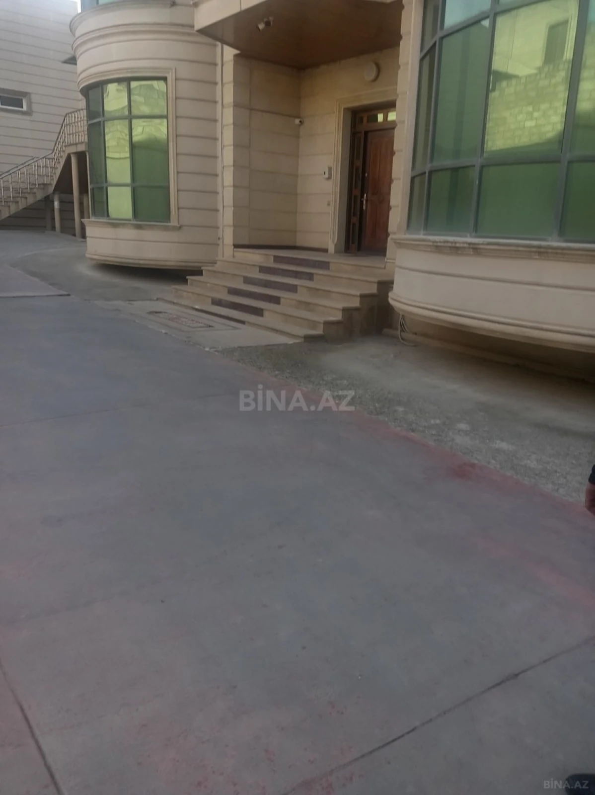 Kirayə verilir obyekt 1500 m²