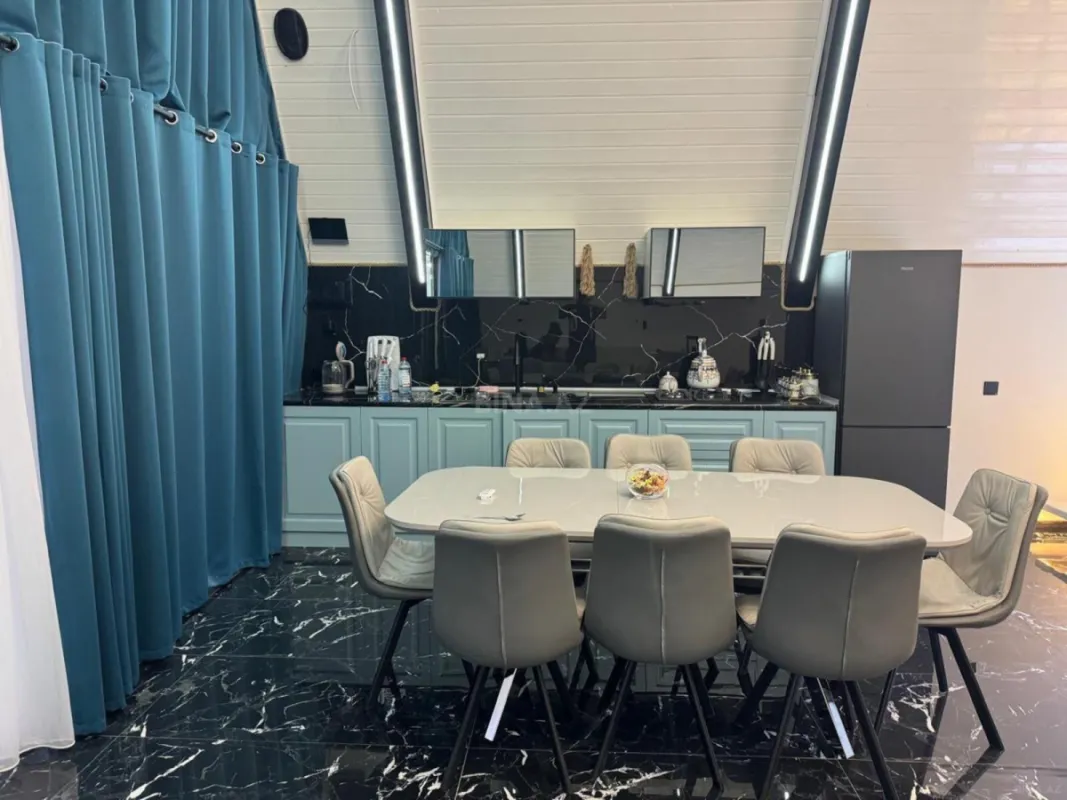 Kirayə verilir 4 otaqlı həyət evi 180 m²