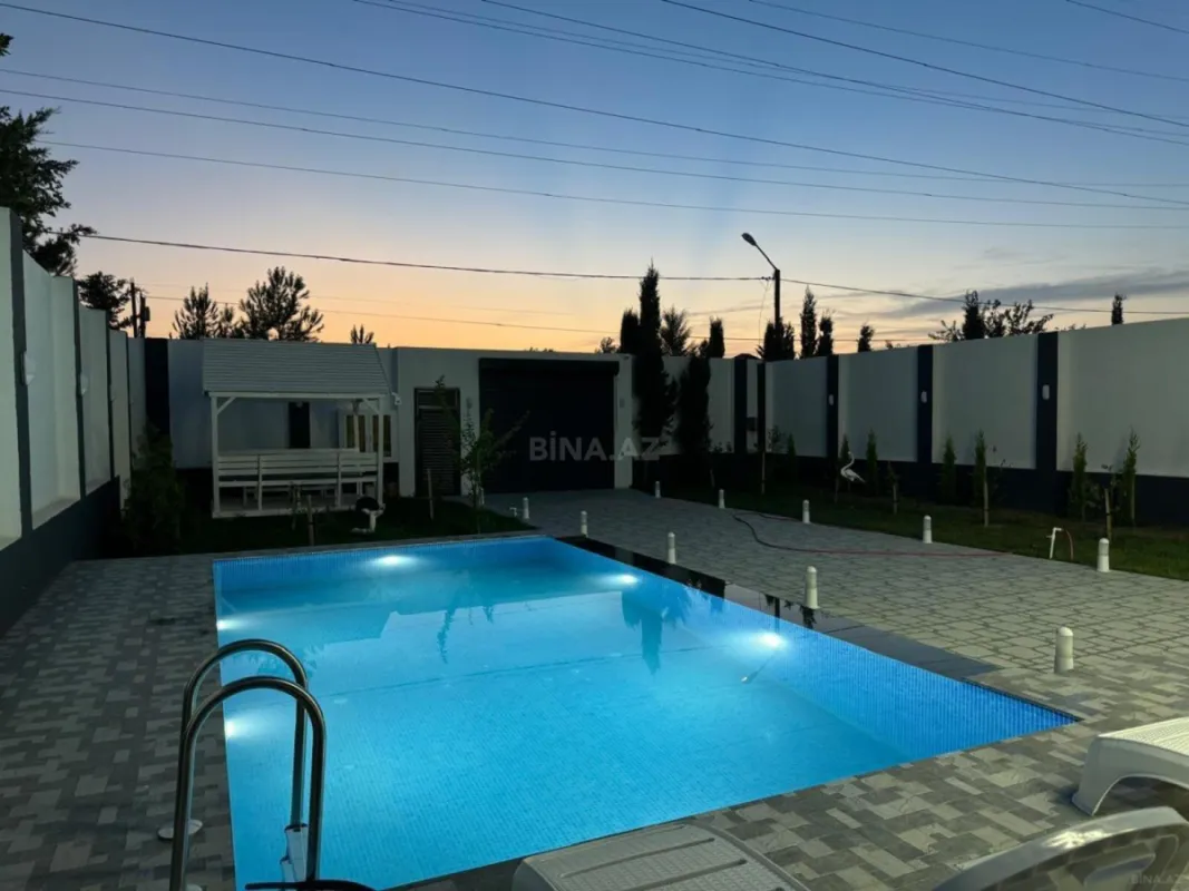 Kirayə verilir 4 otaqlı həyət evi 180 m²