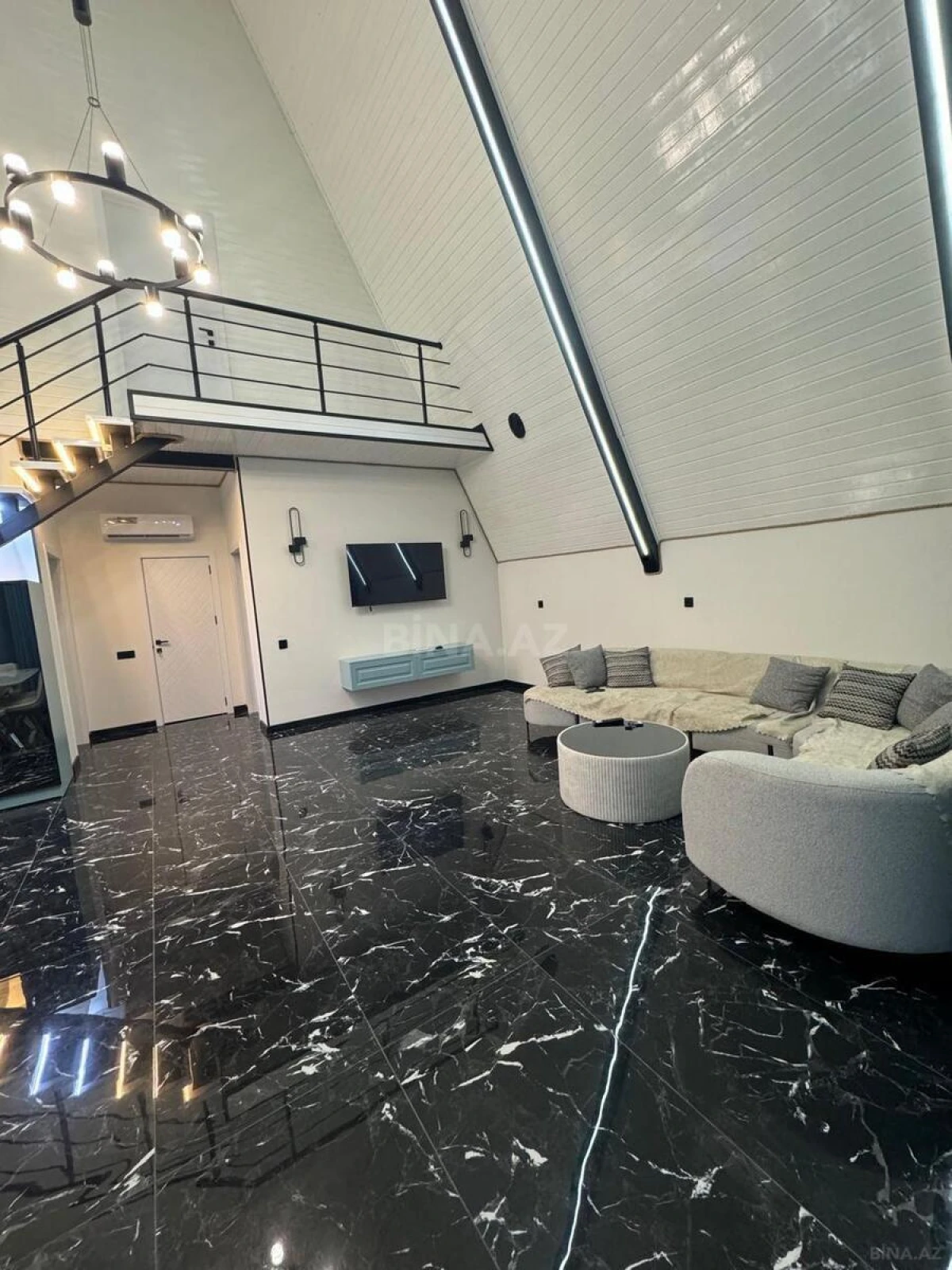 Kirayə verilir 4 otaqlı həyət evi 180 m²