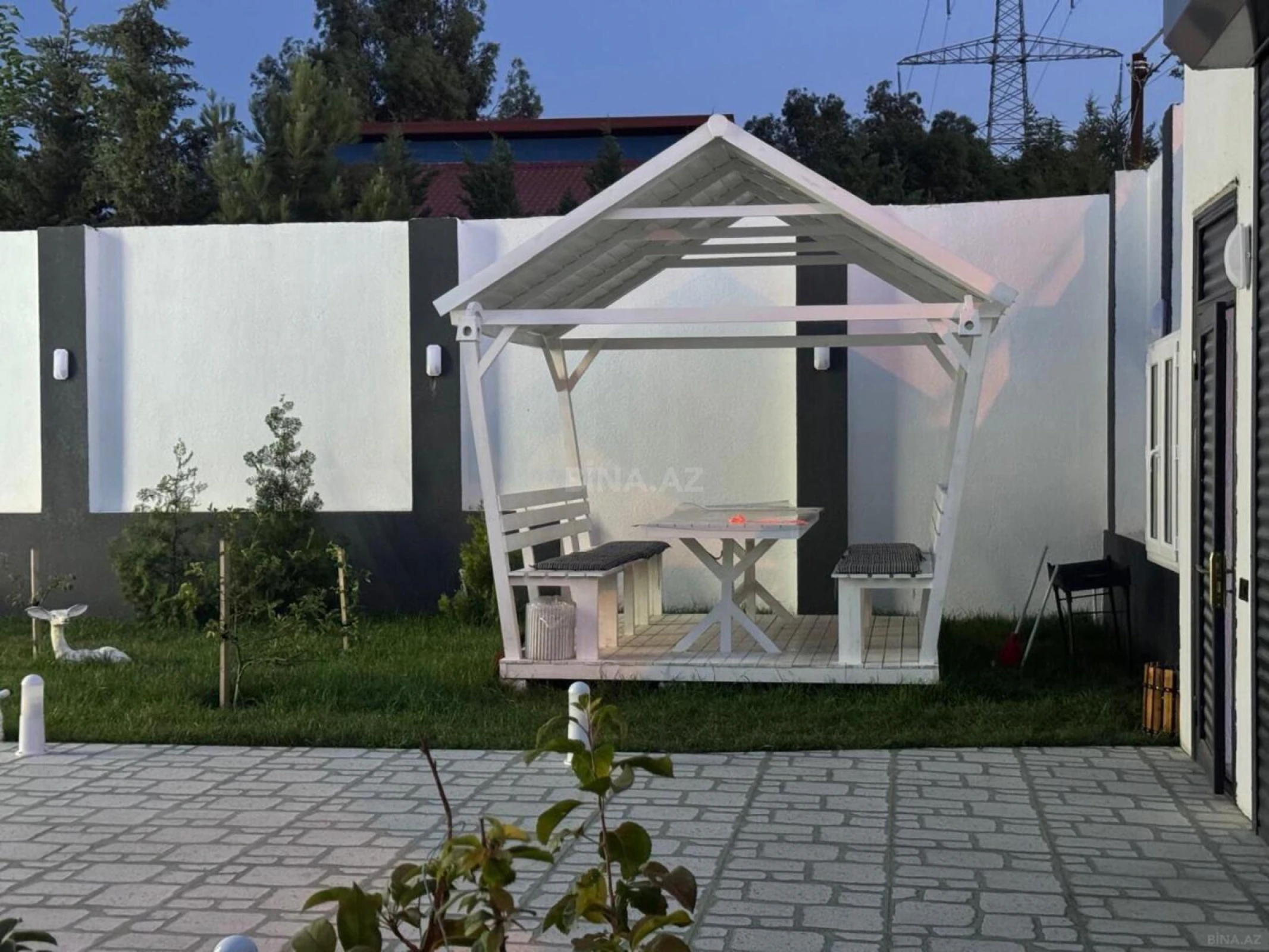 Kirayə verilir 4 otaqlı həyət evi 180 m²