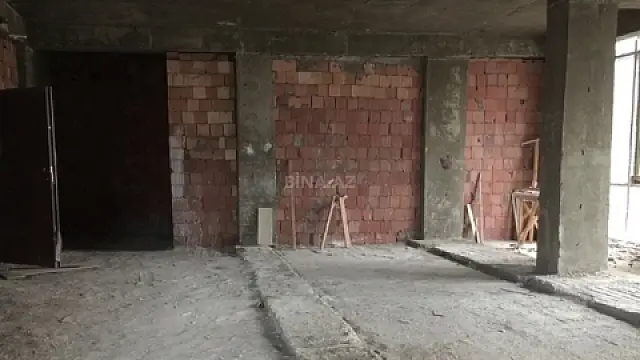 Satılır 3 otaqlı mənzil 146 m²