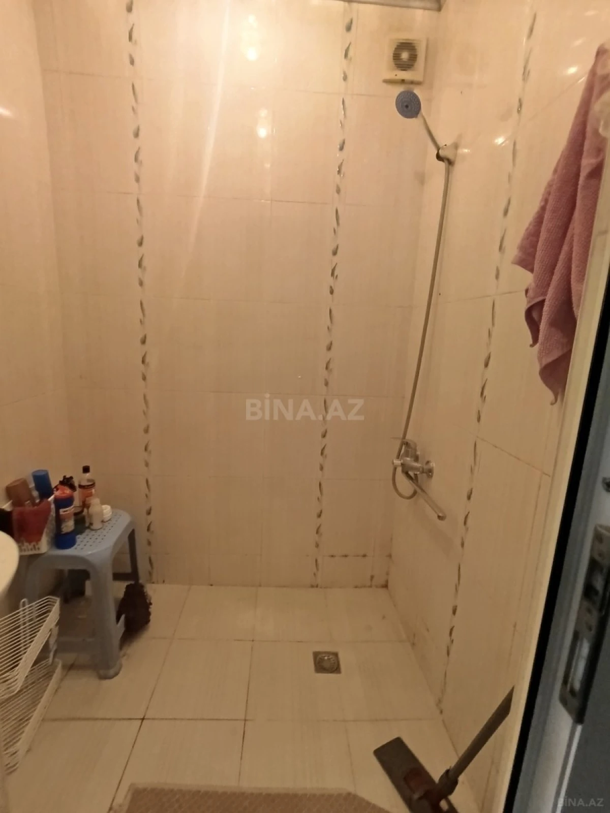 Satılır 4 otaqlı mənzil 73 m²