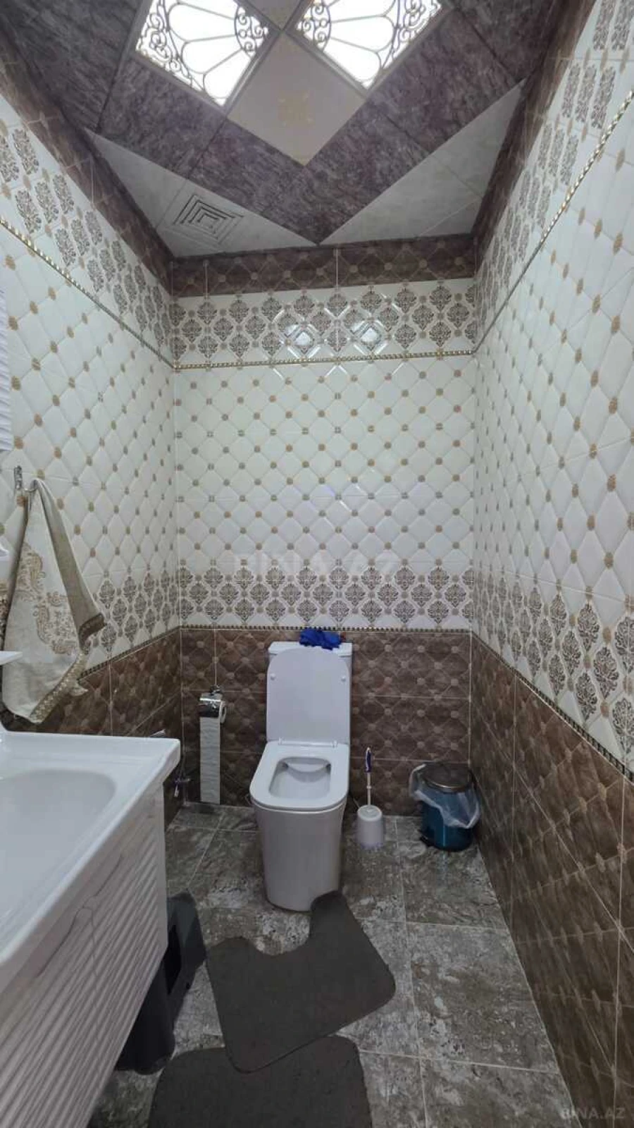 Satılır 3 otaqlı mənzil 130 m²