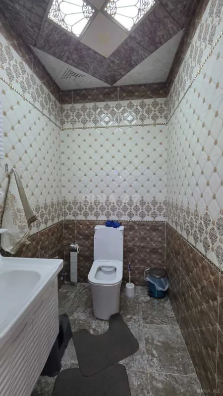 Satılır 3 otaqlı mənzil 130 m²