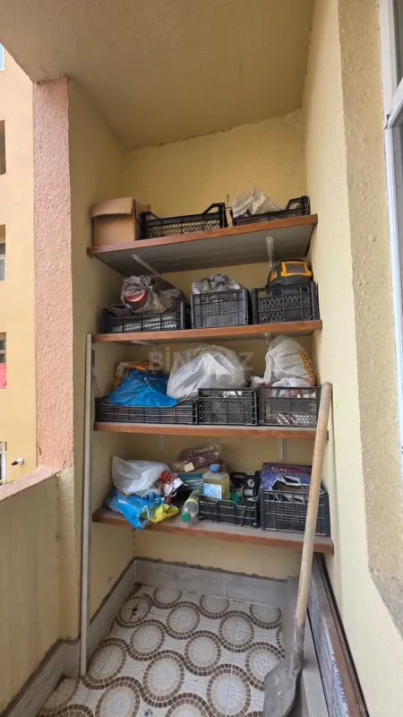 Satılır 3 otaqlı mənzil 130 m²