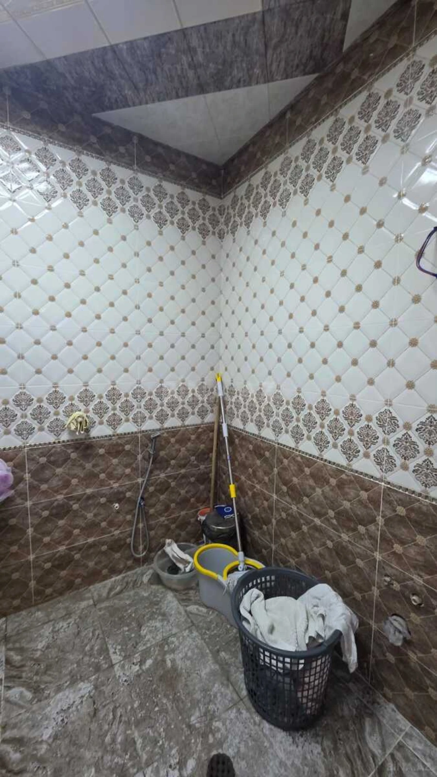 Satılır 3 otaqlı mənzil 130 m²