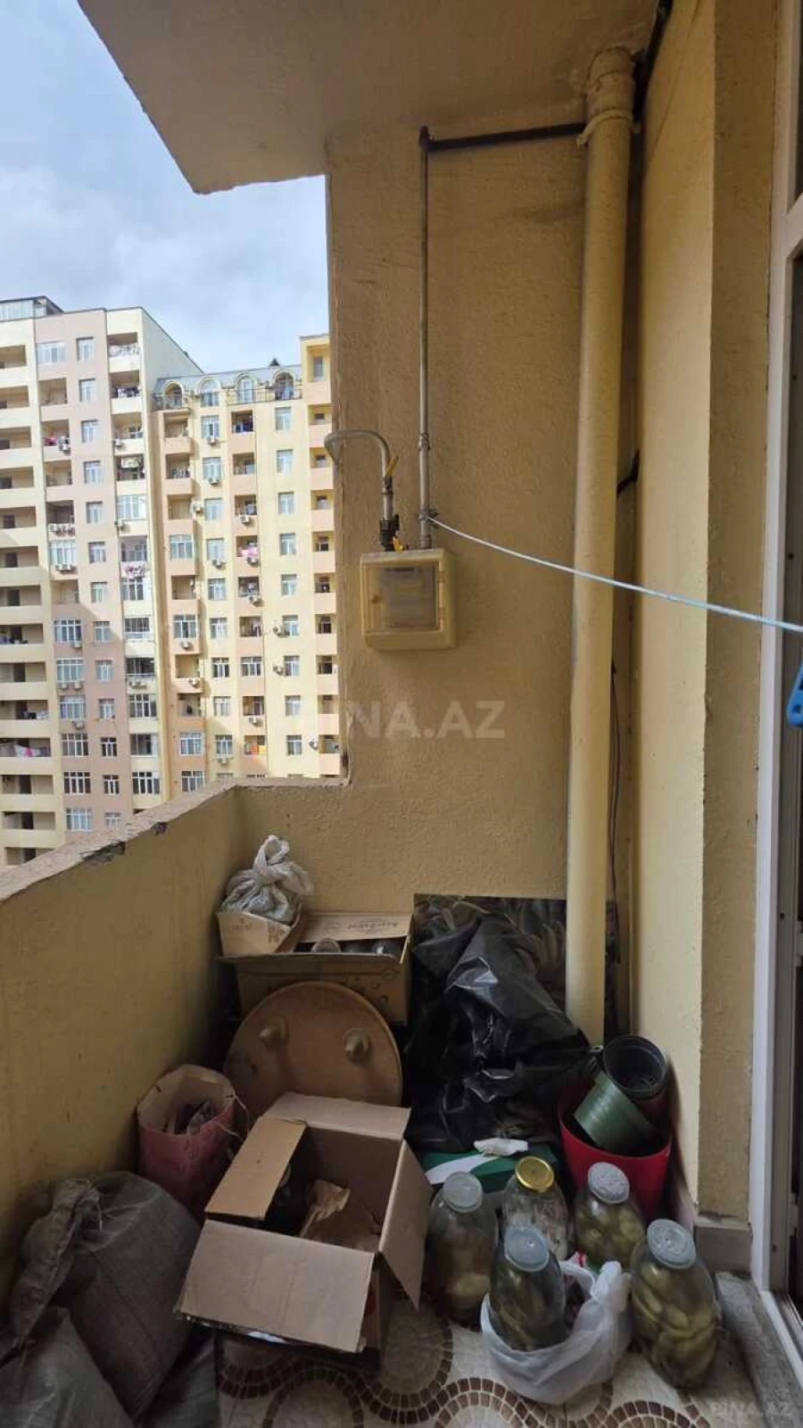 Satılır 3 otaqlı mənzil 130 m²