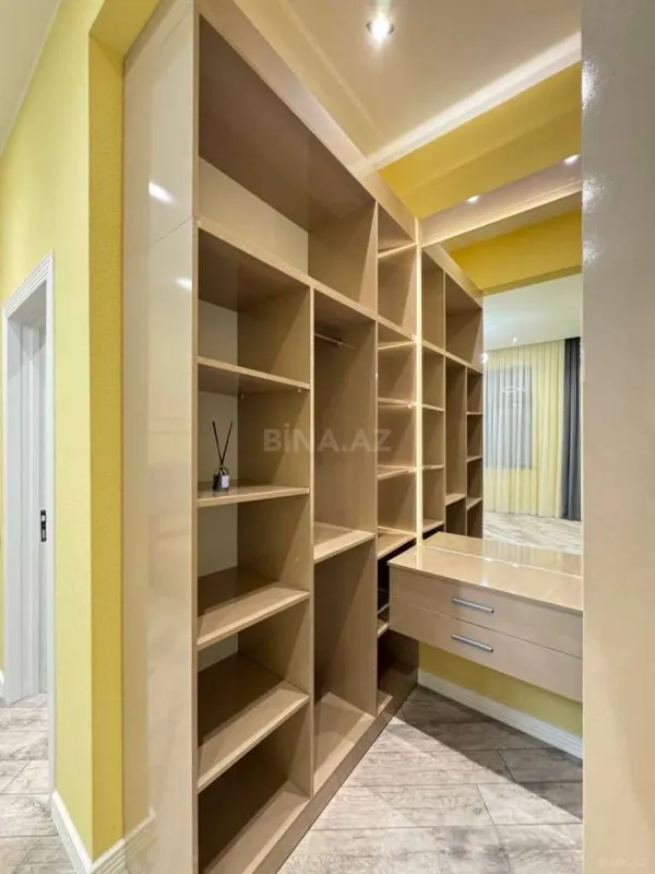 Satılır 4 otaqlı həyət evi 170 m²