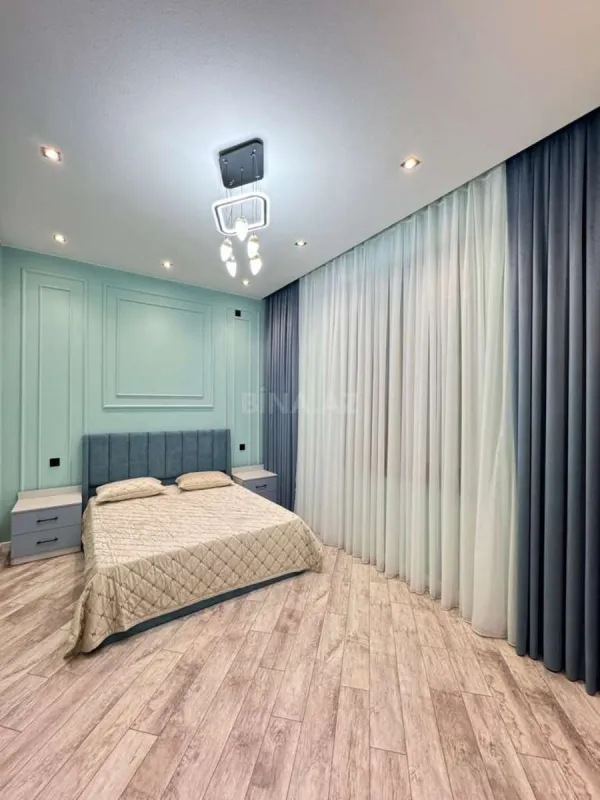 Satılır 4 otaqlı həyət evi 170 m²