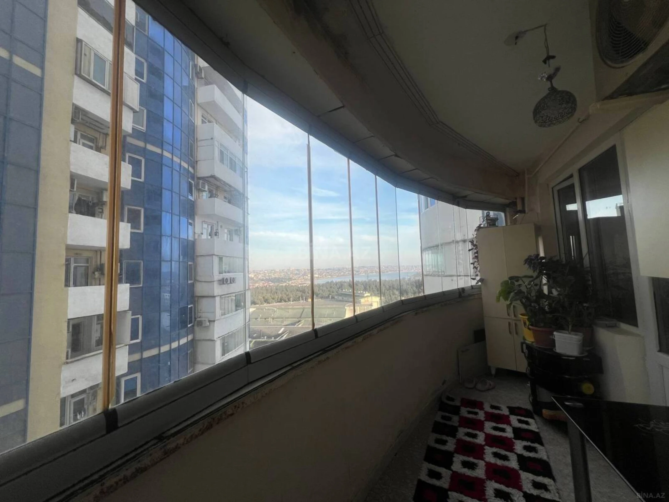 Satılır 3 otaqlı mənzil 103 m²