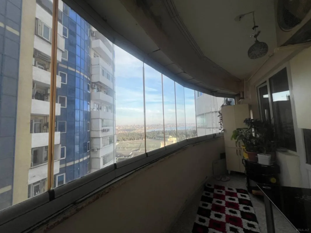 Satılır 3 otaqlı mənzil 103 m²