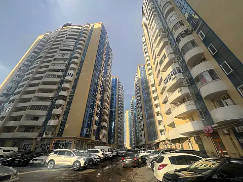 Satılır 3 otaqlı mənzil 103 m² — Bakı, Bakıxanov 3 otaq 103.00 m²