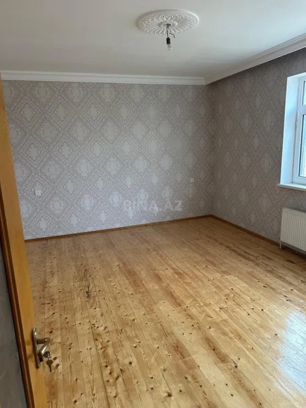Satılır 4 otaqlı həyət evi 165 m²