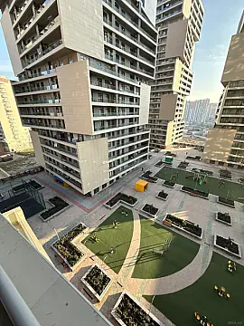Satılır 2 otaqlı mənzil 100 m²