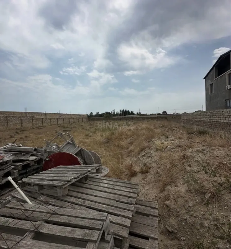 Satılır torpaq sahəsi 12 m²