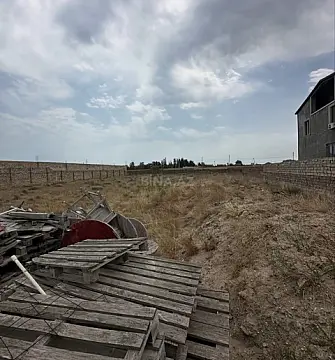 Satılır torpaq sahəsi 12 m²