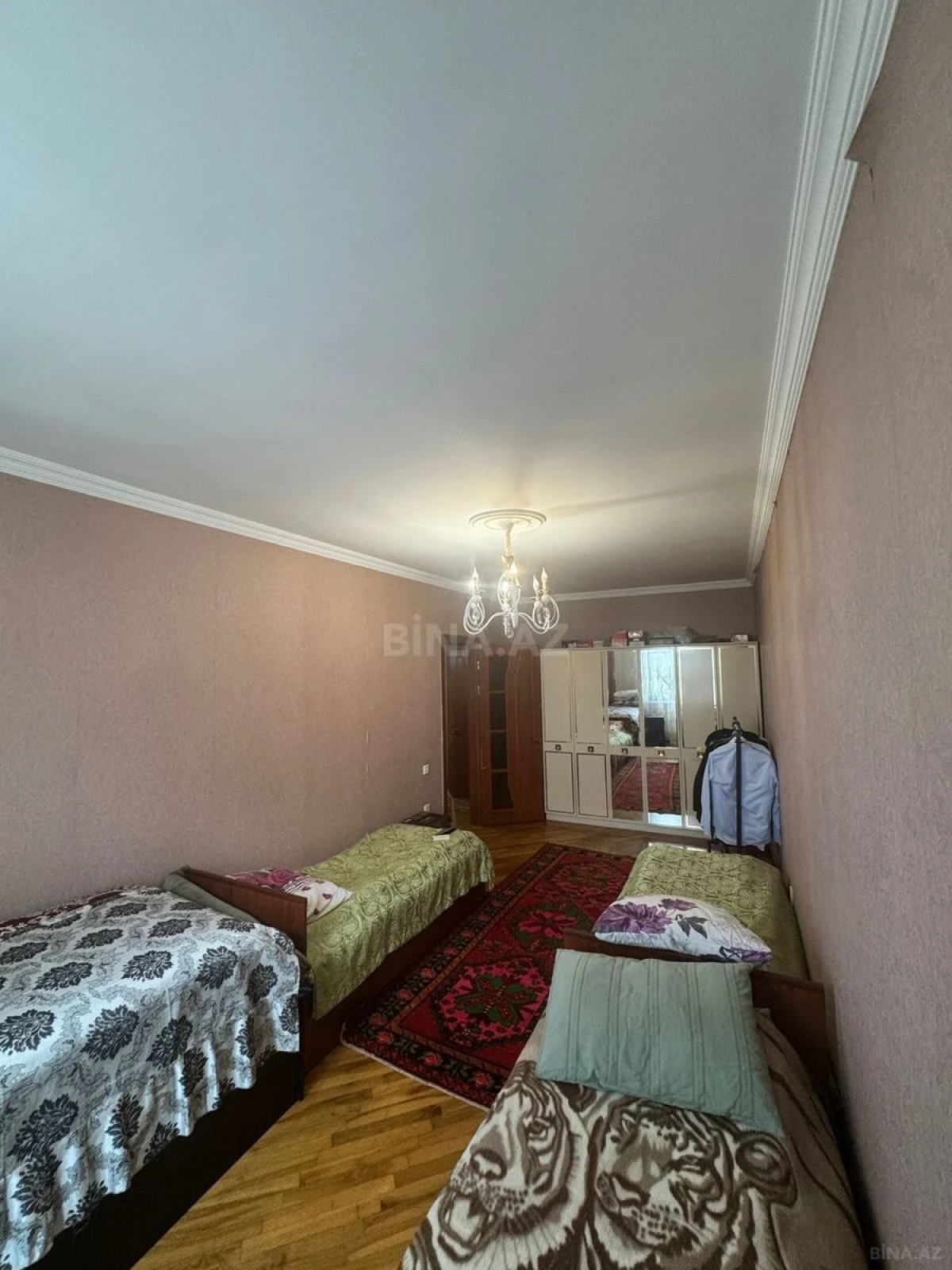Satılır 2 otaqlı mənzil 112 m²