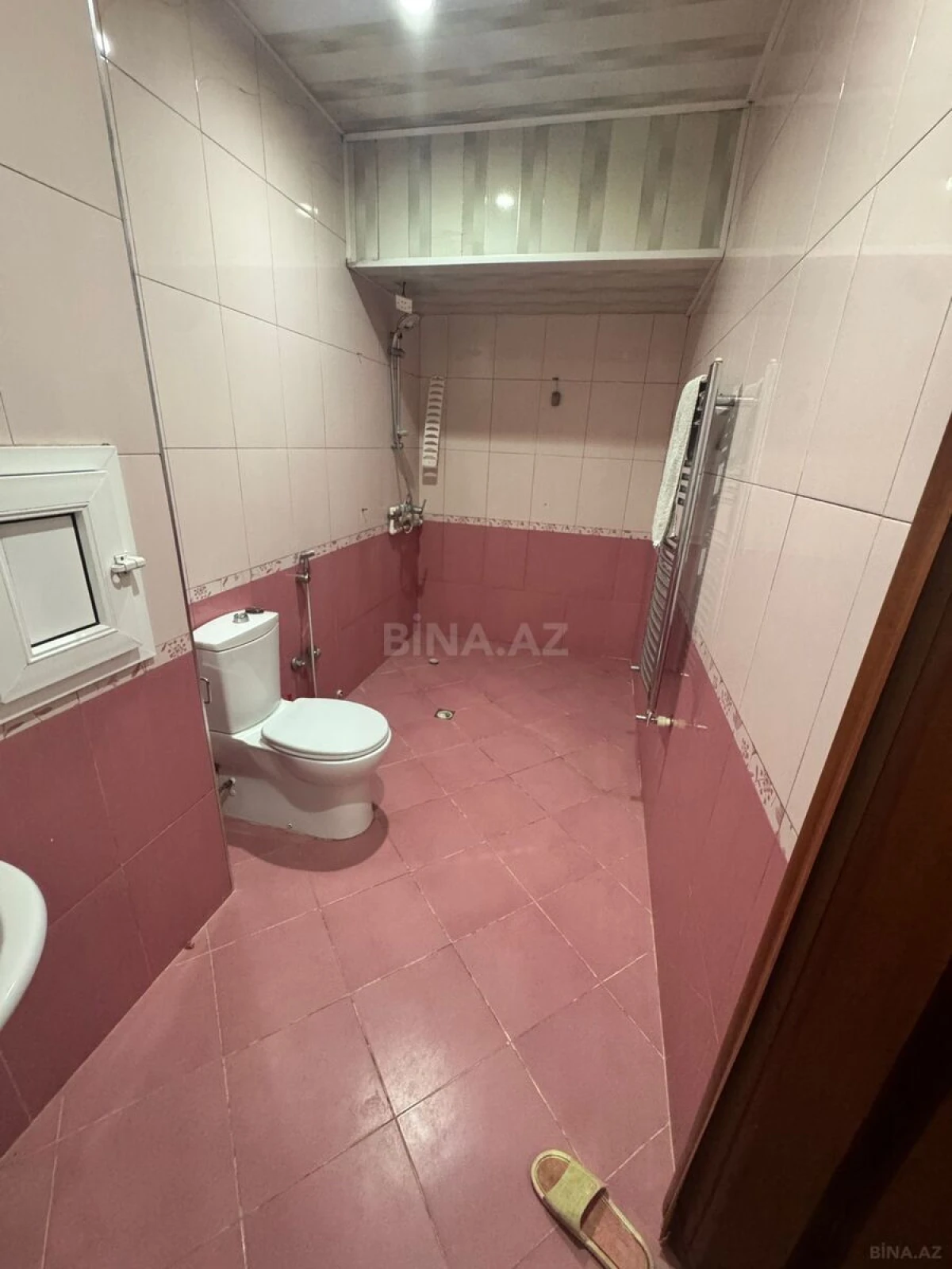 Satılır 2 otaqlı mənzil 112 m²