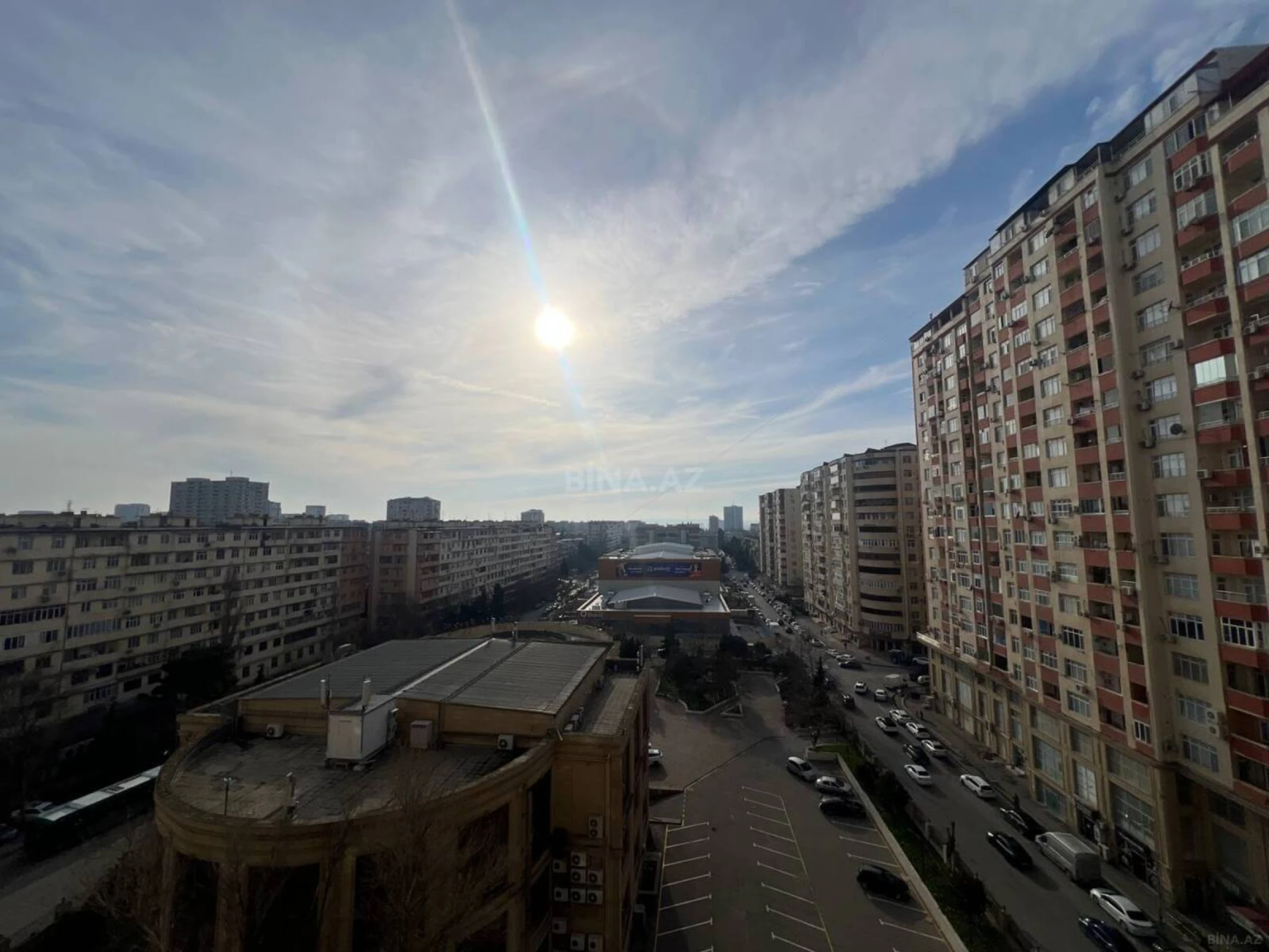 Satılır 2 otaqlı mənzil 83 m²