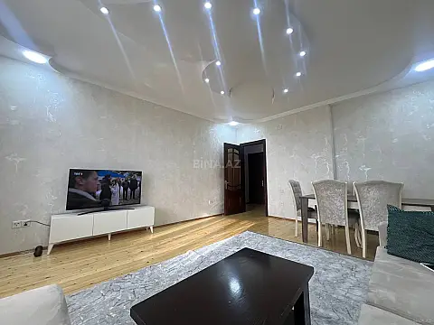 Satılır 2 otaqlı mənzil 83 m²