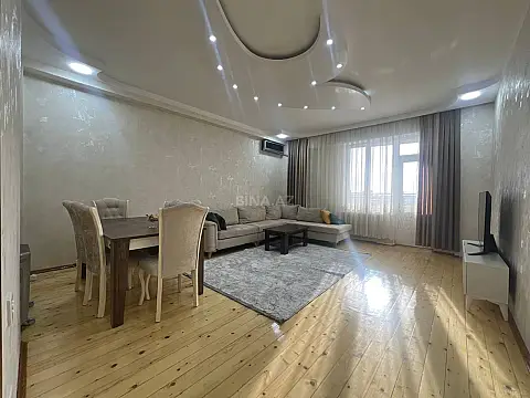 Satılır 2 otaqlı mənzil 83 m²