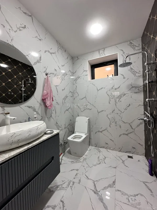 Satılır 4 otaqlı həyət evi 130 m²