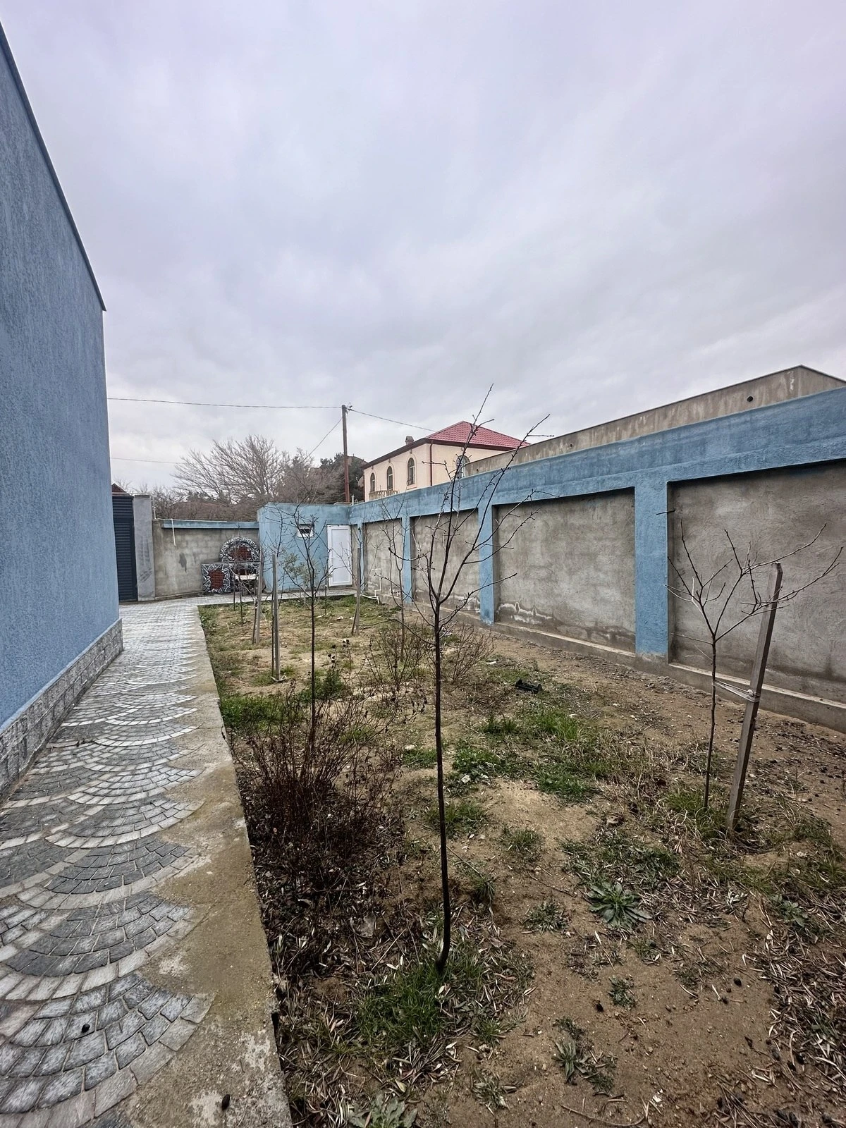 Satılır 4 otaqlı həyət evi 130 m²