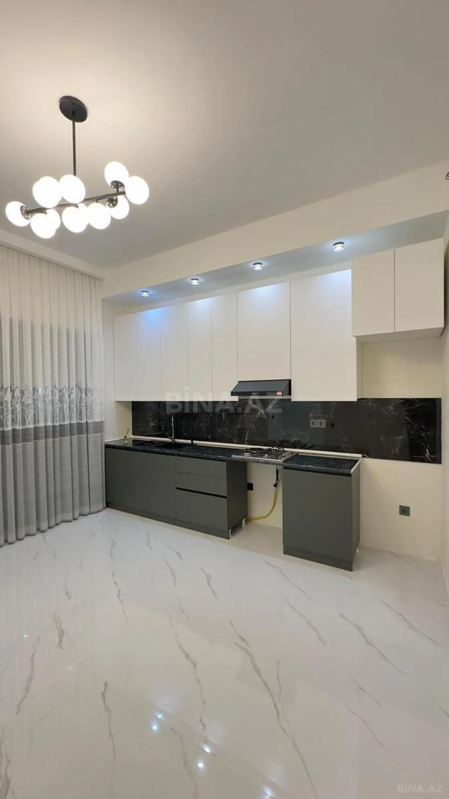 Satılır 4 otaqlı həyət evi 160 m²
