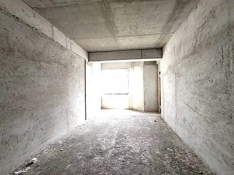 Satılır 1 otaqlı mənzil 64.5 m²