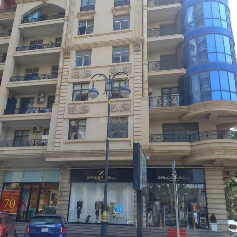 Satılır 3 otaqlı mənzil 163.3 m²