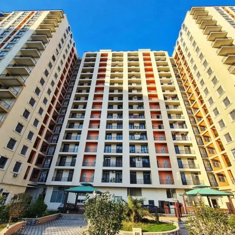 Satılır 3 otaqlı mənzil 163.3 m²