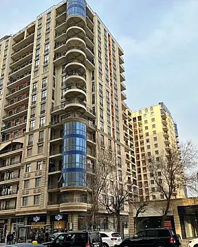Satılır 3 otaqlı mənzil 163.3 m²
