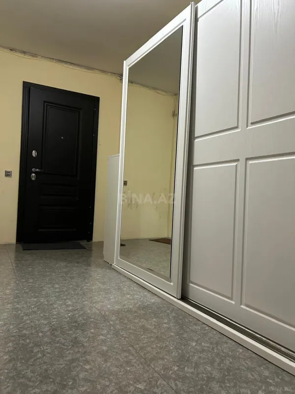 Satılır 2 otaqlı mənzil 70 m²