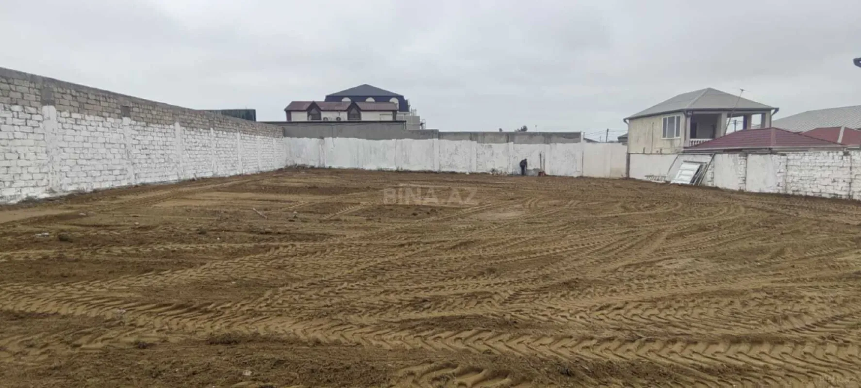 Satılır torpaq sahəsi 12 m²