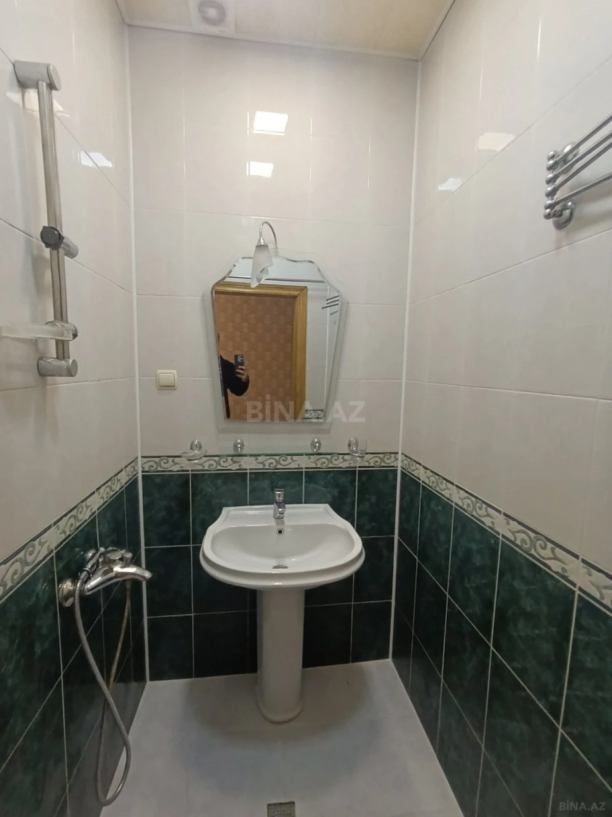 Kirayə verilir 3 otaqlı mənzil 130 m²