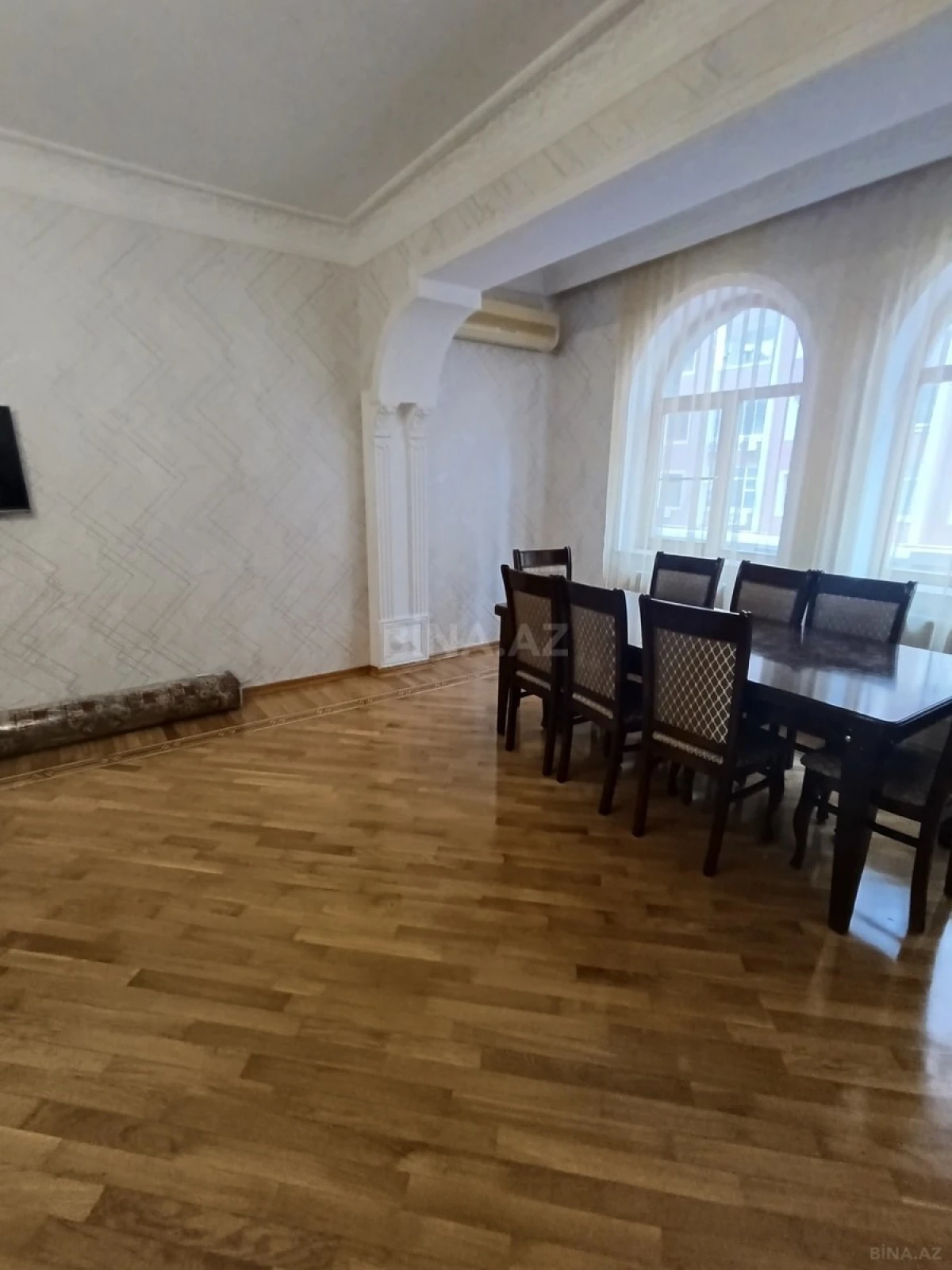 Kirayə verilir 3 otaqlı mənzil 130 m²