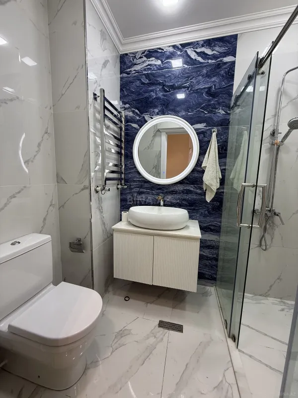 Satılır 3 otaqlı mənzil 135 m²