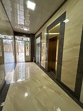 Satılır 3 otaqlı mənzil 135 m²