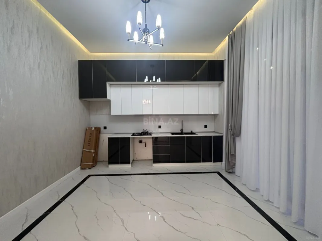 Satılır 4 otaqlı həyət evi 195 m²