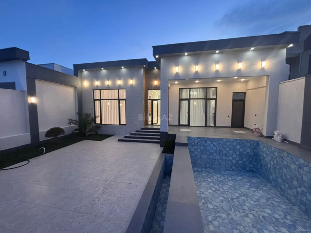 Satılır 4 otaqlı həyət evi 195 m²